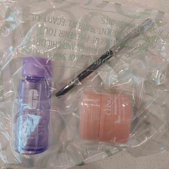 3/$15 Clinique Sample Bundle NWT - Picture 4 of 6